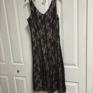 Taylor Black and Tan Sleeveless V-Neck Sundress